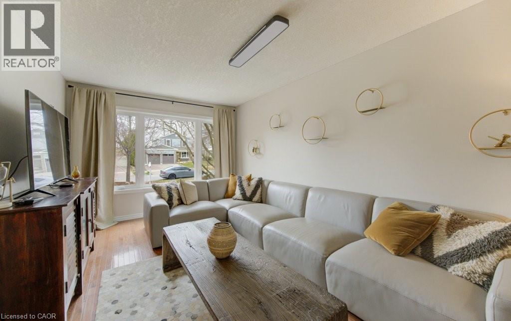 15 Deerwood Crescent, Kitchener, Ontario  N2N 1R4 - Photo 5 - 40824424