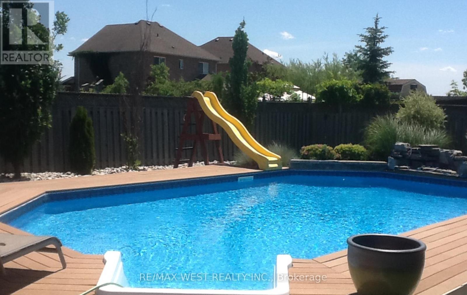 15 Virginia Drive, Brampton, Ontario  L7A 2E6 - Photo 49 - W12997424