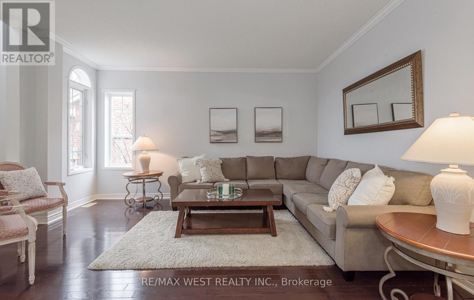 15 Virginia Drive, Brampton, Ontario  L7A 2E6 - Photo 6 - W12997424