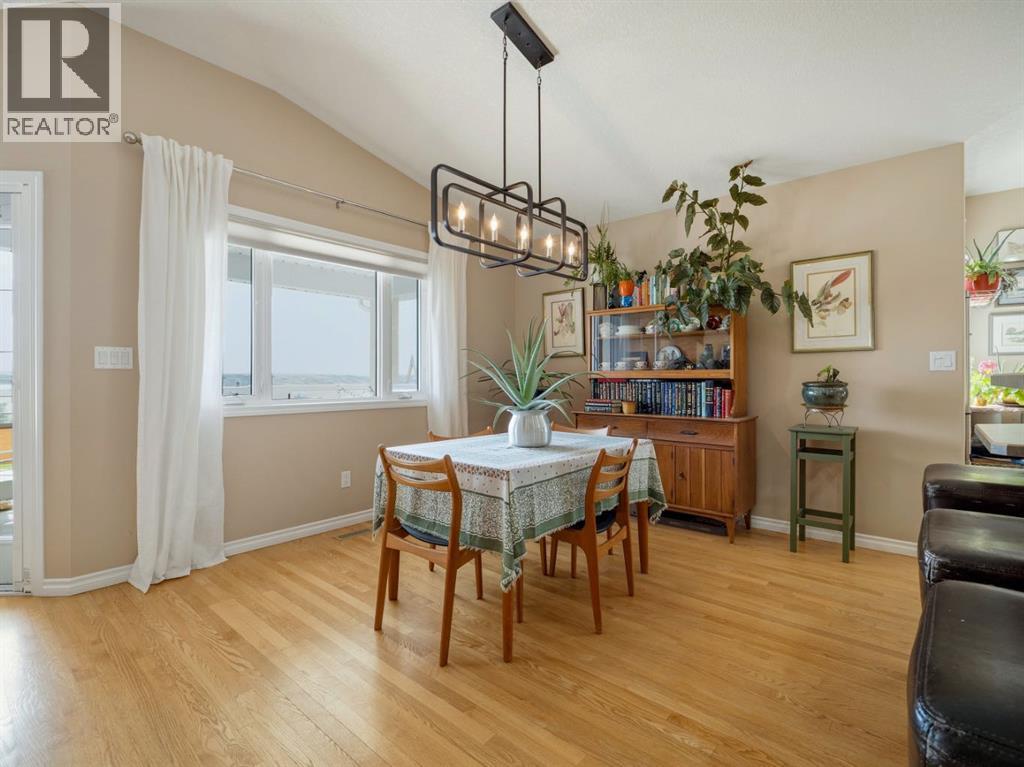 44 Canyon Boulevard W, Lethbridge, Alberta  T1K 6X6 - Photo 10 - A2299884