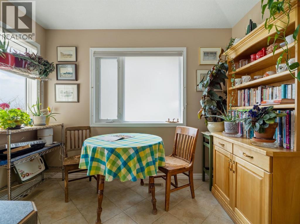 44 Canyon Boulevard W, Lethbridge, Alberta  T1K 6X6 - Photo 18 - A2299884