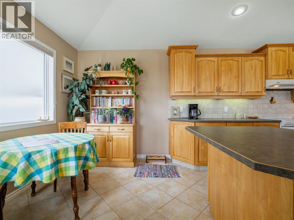 44 Canyon Boulevard W, Lethbridge, Alberta  T1K 6X6 - Photo 19 - A2299884