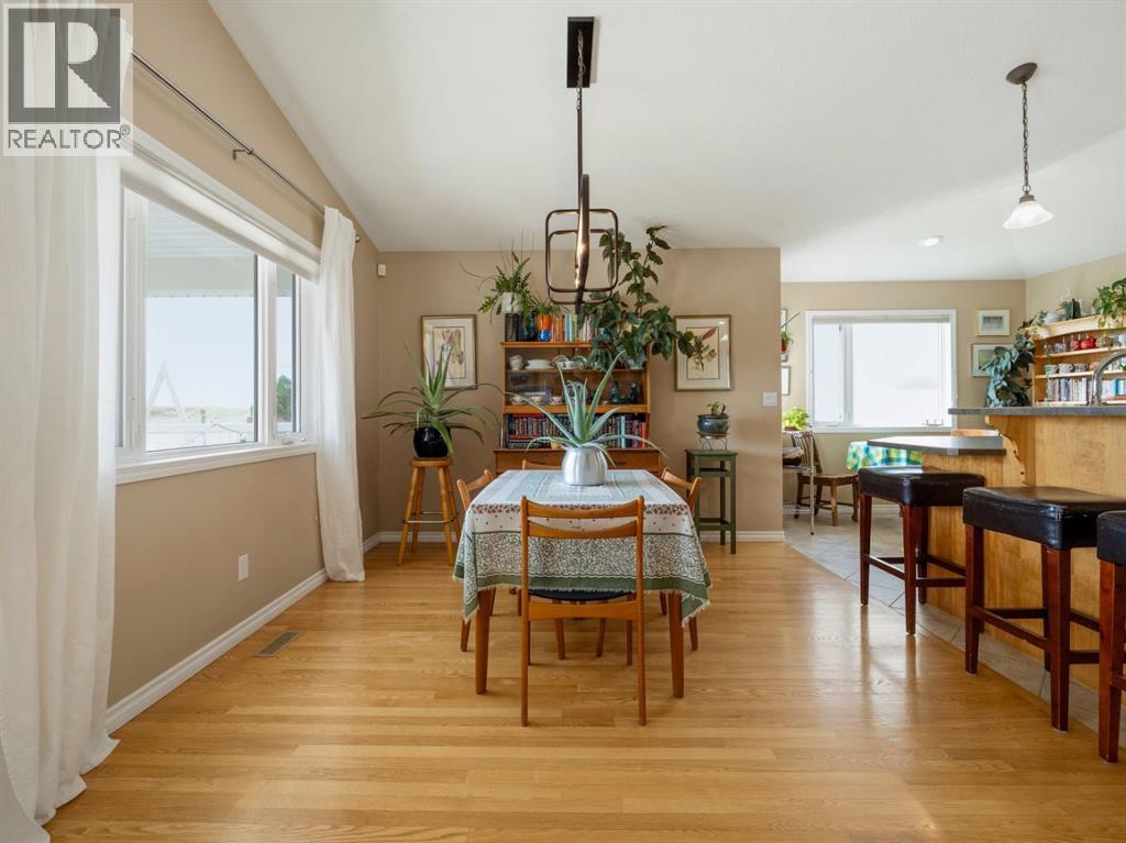 44 Canyon Boulevard W, Lethbridge, Alberta  T1K 6X6 - Photo 9 - A2299884