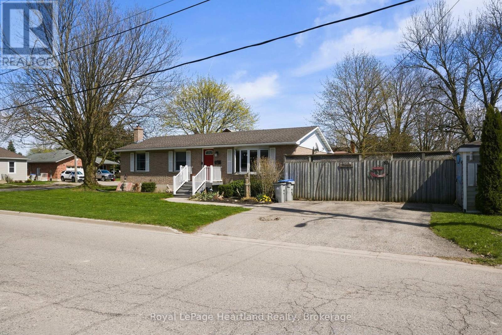 52 Marlborough Street, West Perth, Ontario  N0K 1N0 - Photo 45 - X13047708