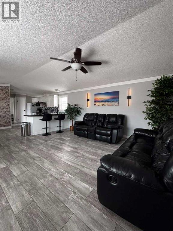 408 Silver Pointe Drive, Rural Grande Prairie No. 1, Alberta  T8W 5K5 - Photo 4 - A2301513