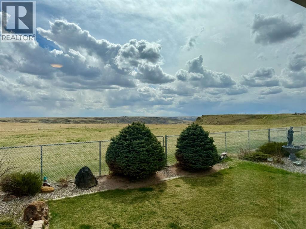 44 Canyon Boulevard W, Lethbridge, Alberta  T1K 6X6 - Photo 45 - A2299884