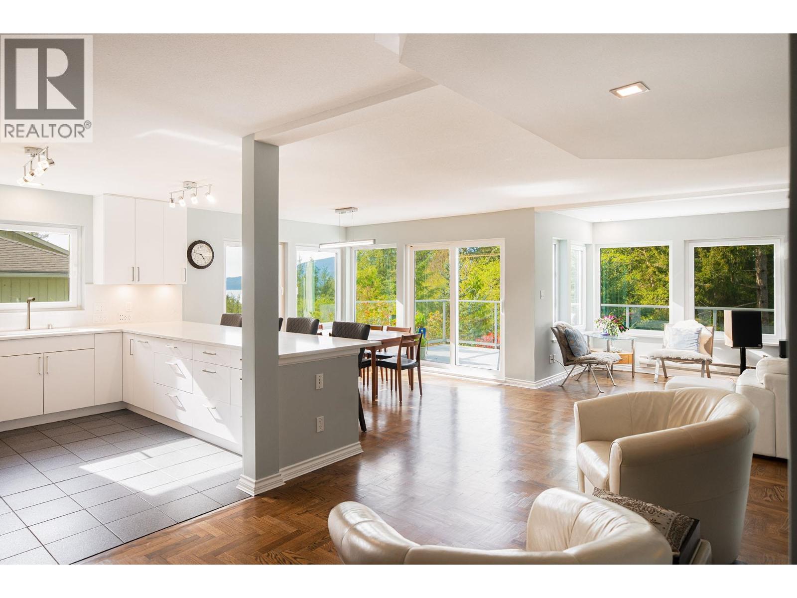 1597 Isle View Lane, Bowen Island, British Columbia  V0N 1G2 - Photo 7 - R3115921