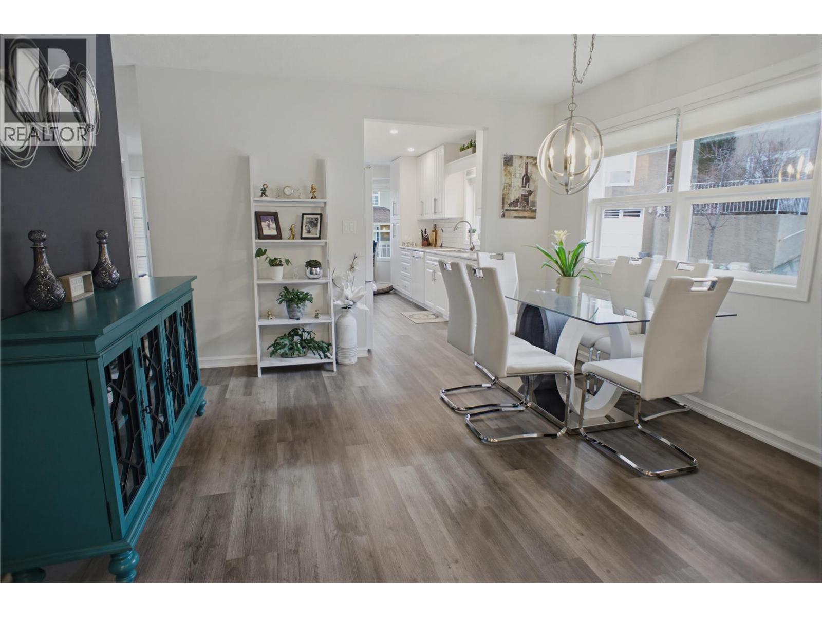 2020 Van Horne Drive Unit# 8, Kamloops, British Columbia  V1S 1G3 - Photo 8 - 10377401