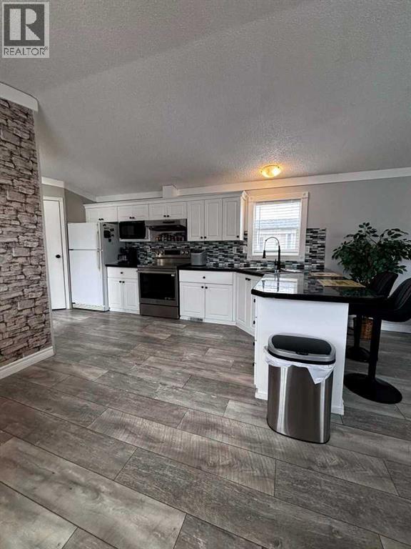 408 Silver Pointe Drive, Rural Grande Prairie No. 1, Alberta  T8W 5K5 - Photo 6 - A2301513