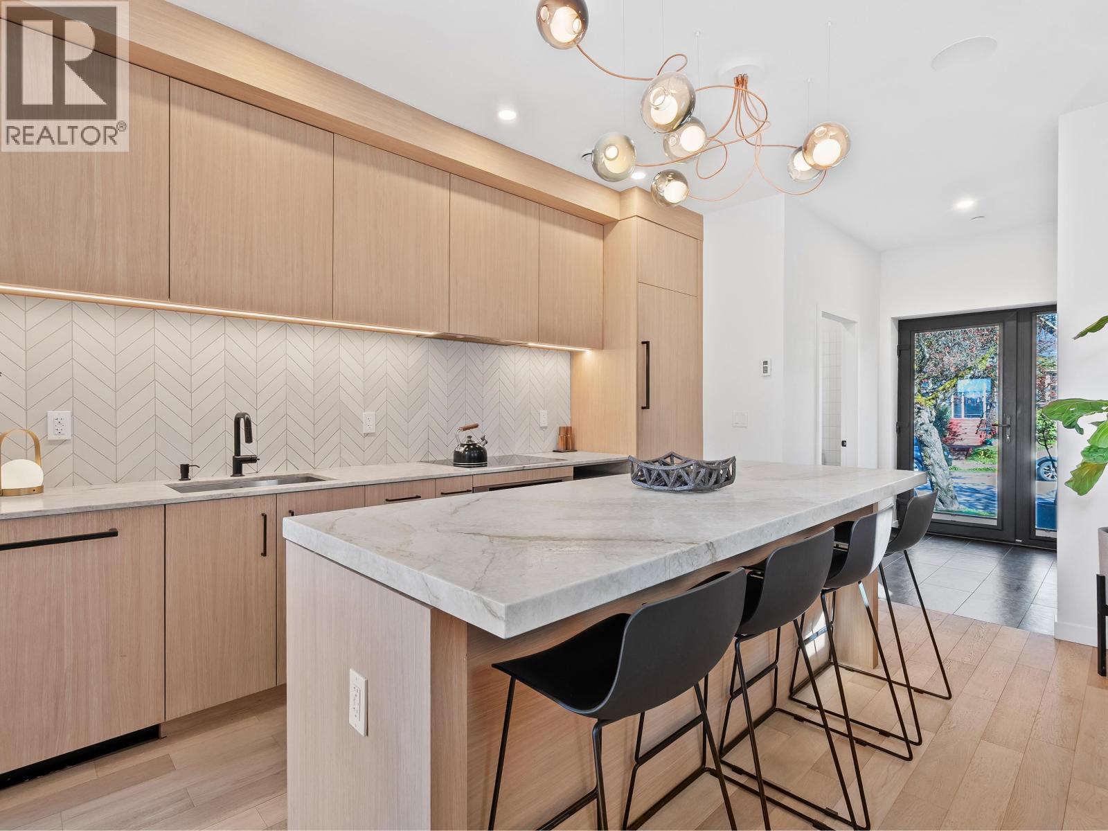 1331 Cotton Drive, Vancouver, British Columbia  V5L 3T8 - Photo 5 - R3107807