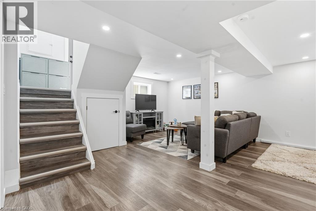 226 East 27th Street, Hamilton, Ontario  L8V 3G4 - Photo 26 - 40820979