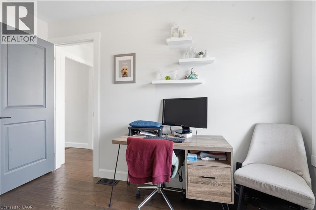 226 East 27th Street, Hamilton, Ontario  L8V 3G4 - Photo 11 - 40820979