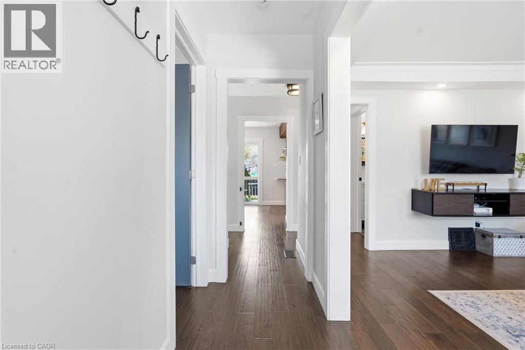 226 East 27th Street, Hamilton, Ontario  L8V 3G4 - Photo 6 - 40820979