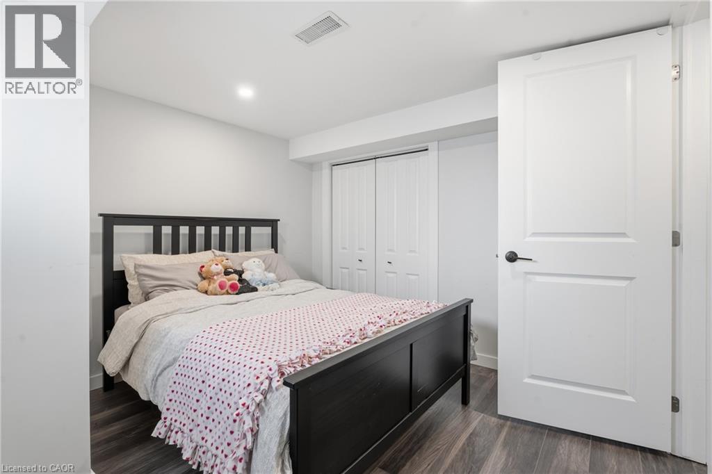 226 East 27th Street, Hamilton, Ontario  L8V 3G4 - Photo 30 - 40820979