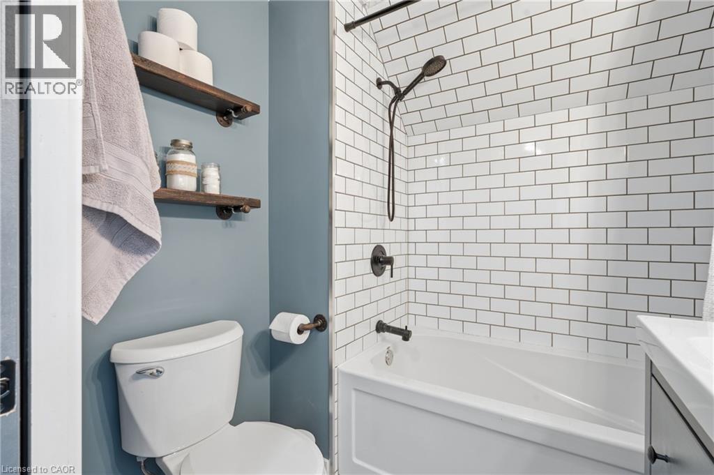 226 East 27th Street, Hamilton, Ontario  L8V 3G4 - Photo 23 - 40820979