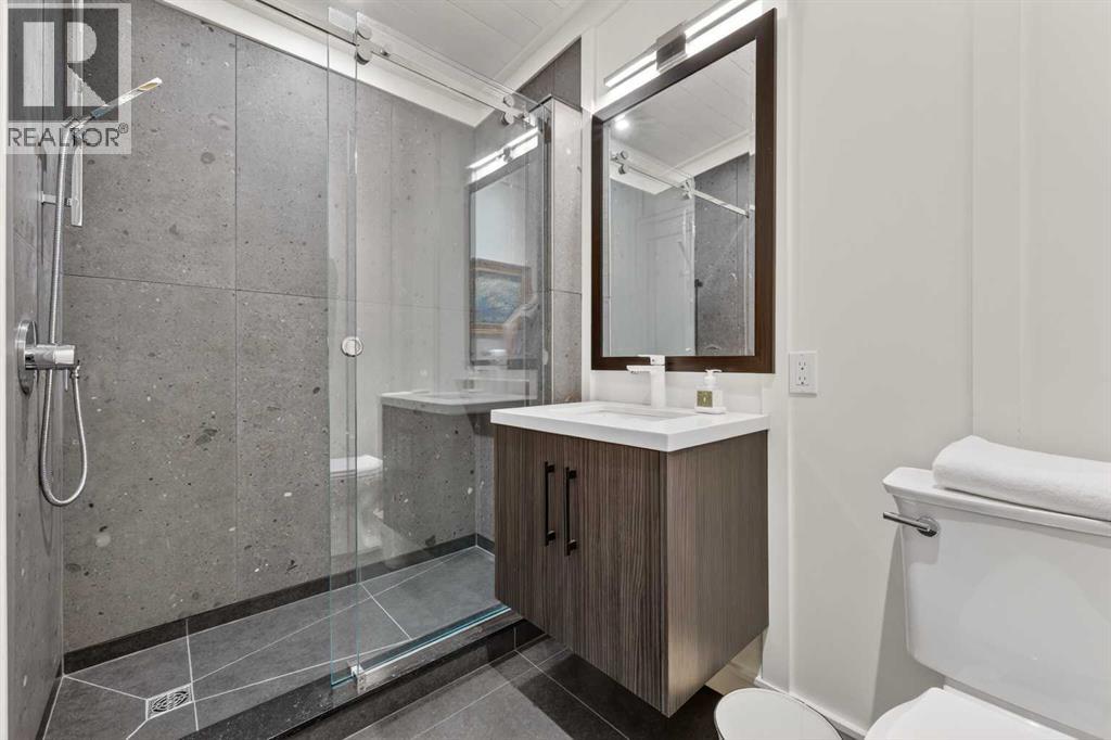 7235 Kananaskis Drive SW, Calgary, Alberta  T2V 2N3 - Photo 14 - A2303681