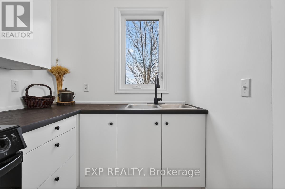 37008 Third Line, Southwold, Ontario  N0L 2G0 - Photo 37 - X13047700