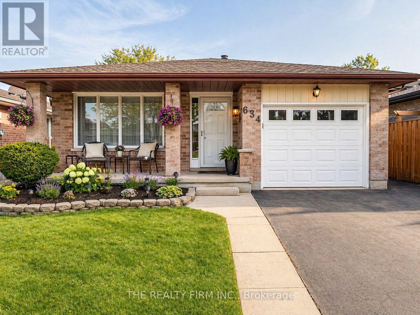 $599,000634 Classic Drive, London East, Ontario