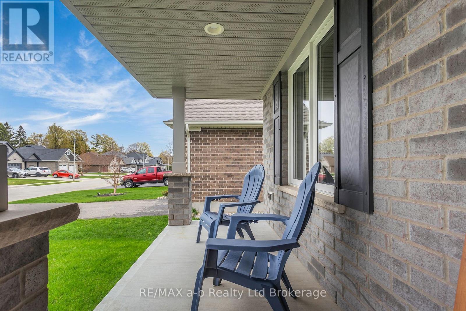 242 Wilson Avenue, Tillsonburg, Ontario  N4G 0H4 - Photo 4 - X13021332