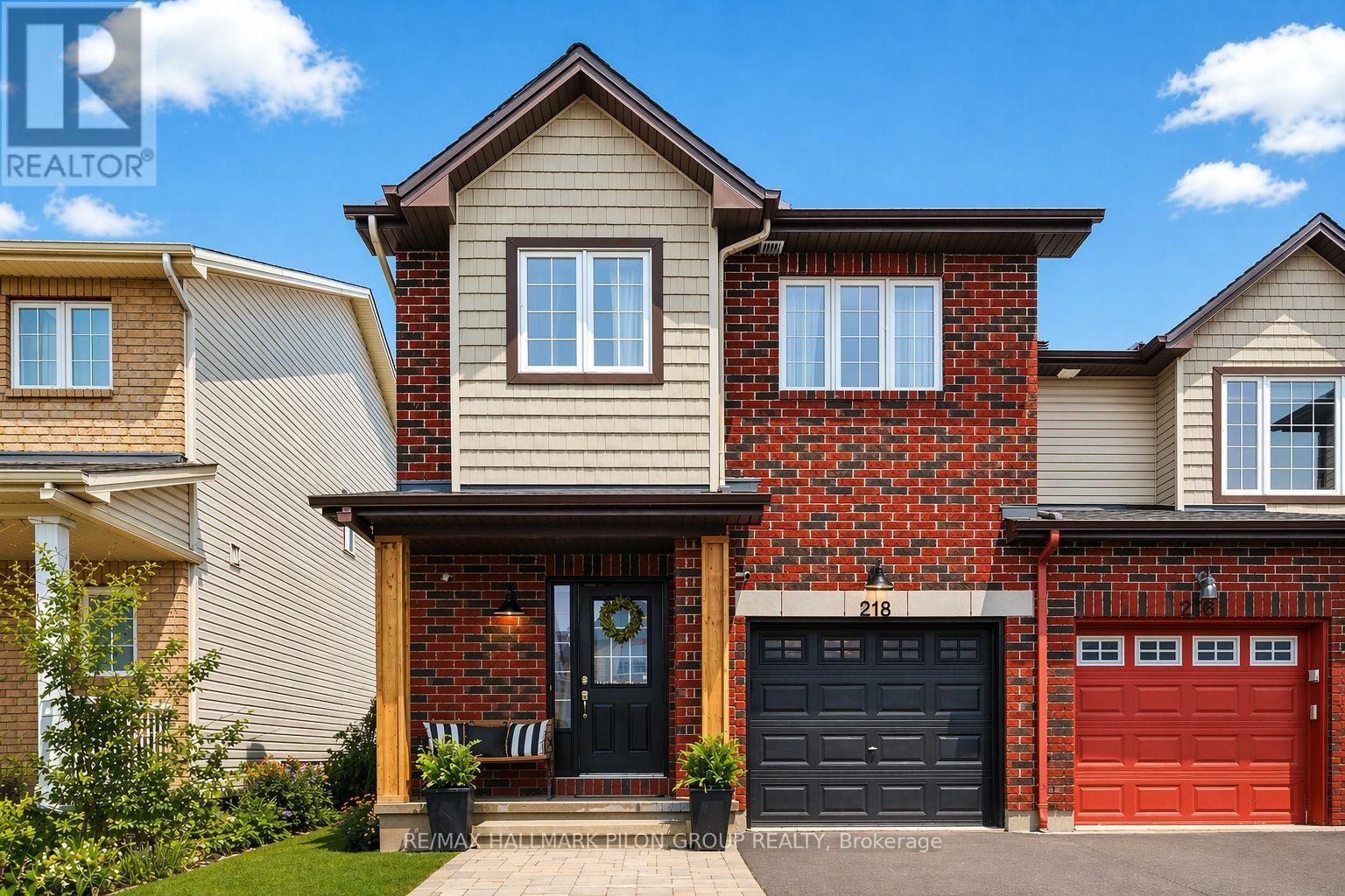 218 ROLLING MEADOW CRESCENT, Ottawa, Ontario