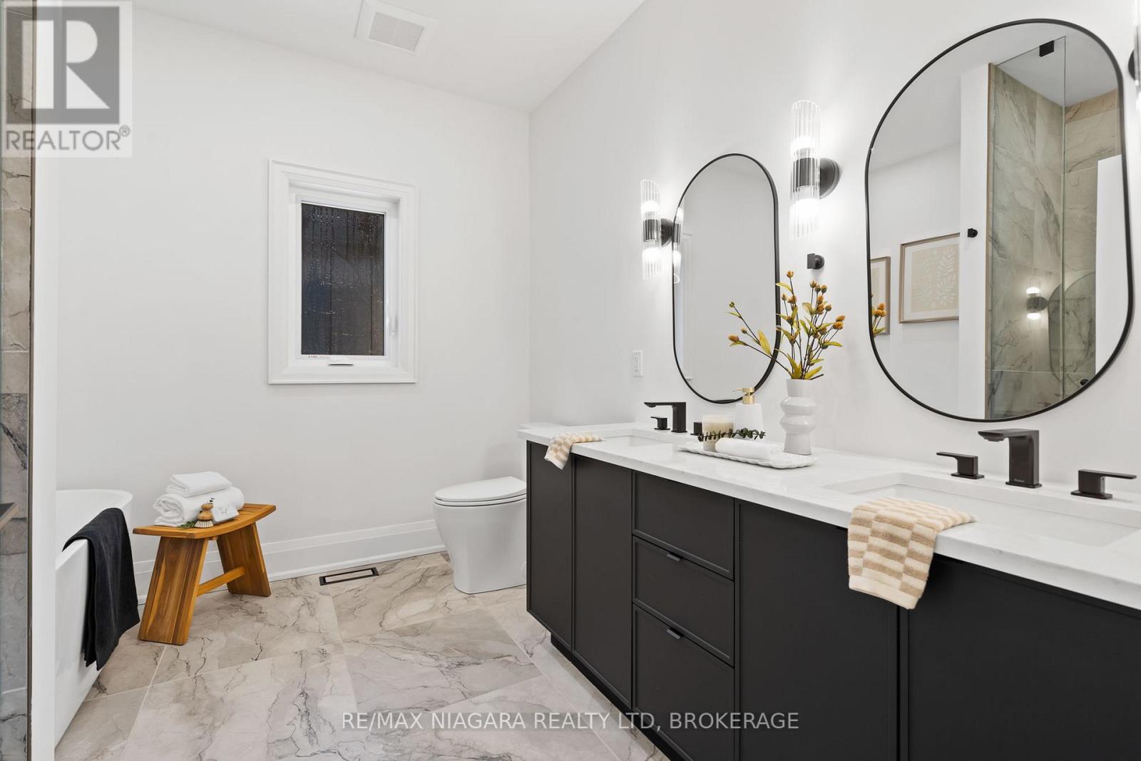 17 Accursi Crescent, Pelham, Ontario  L0S 1E2 - Photo 25 - X13047758