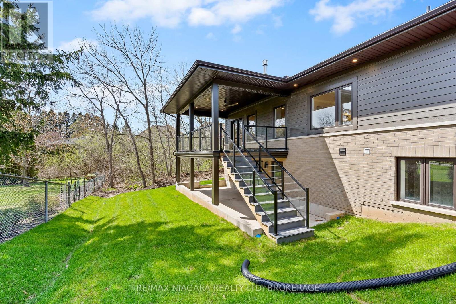 17 Accursi Crescent, Pelham, Ontario  L0S 1E2 - Photo 39 - X13047758