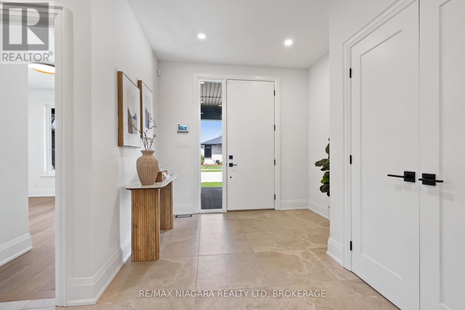 17 Accursi Crescent, Pelham, Ontario  L0S 1E2 - Photo 5 - X13047758