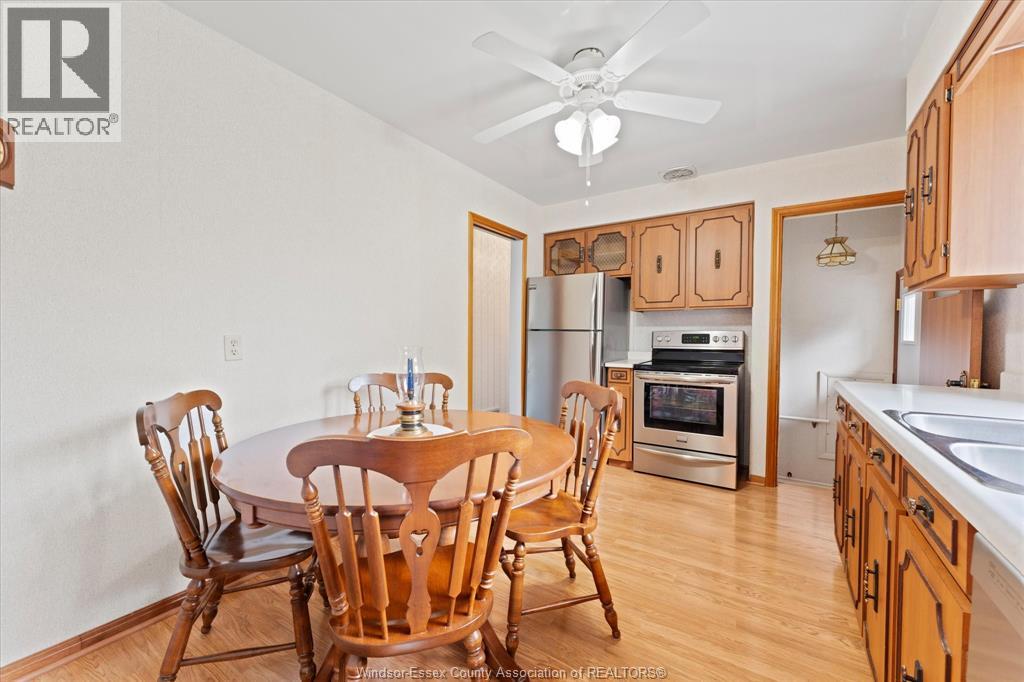 3570 Roxborough Boulevard, Windsor, Ontario  N9E 3A2 - Photo 11 - 26009272