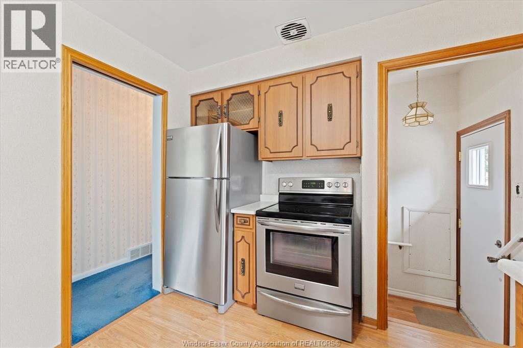 3570 Roxborough Boulevard, Windsor, Ontario  N9E 3A2 - Photo 14 - 26009272