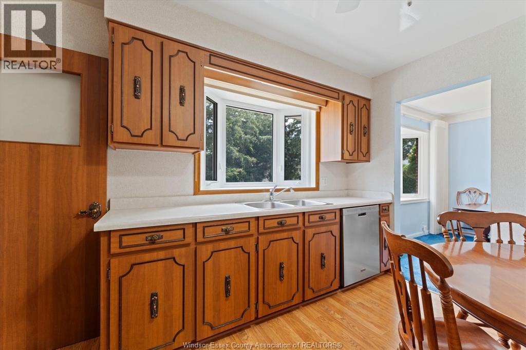 3570 Roxborough Boulevard, Windsor, Ontario  N9E 3A2 - Photo 15 - 26009272