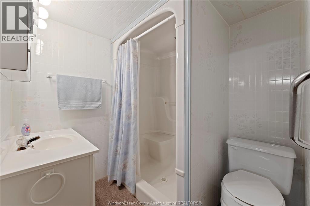 3570 Roxborough Boulevard, Windsor, Ontario  N9E 3A2 - Photo 27 - 26009272
