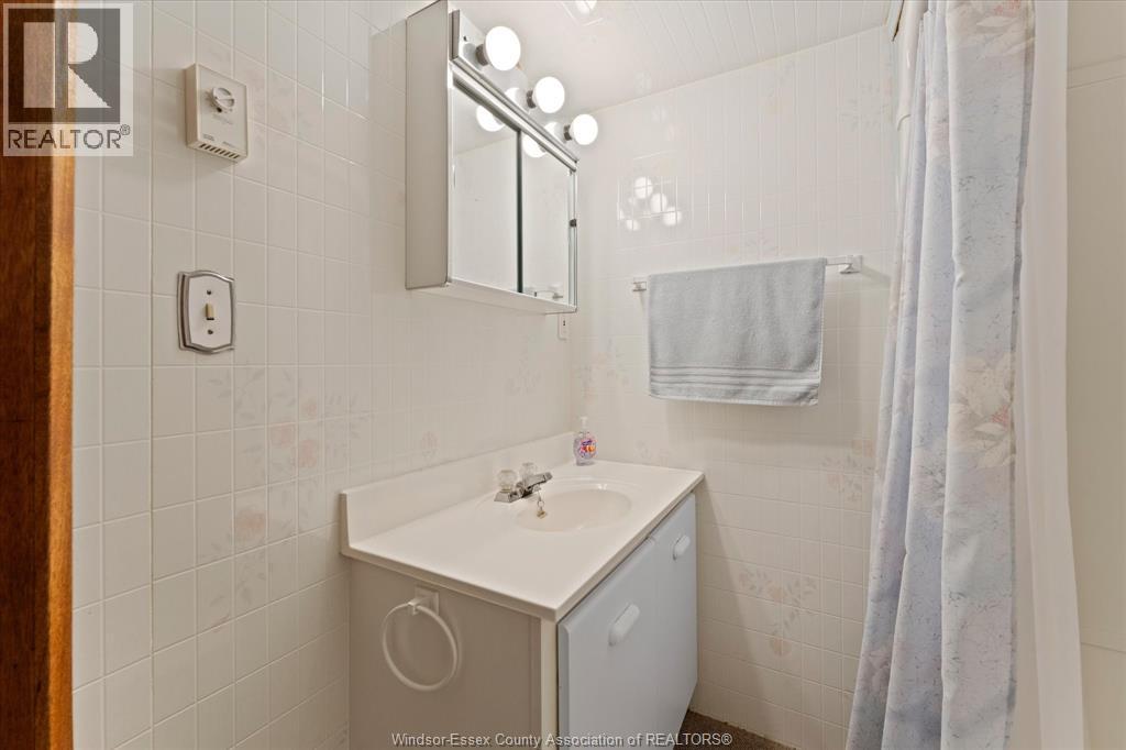 3570 Roxborough Boulevard, Windsor, Ontario  N9E 3A2 - Photo 28 - 26009272