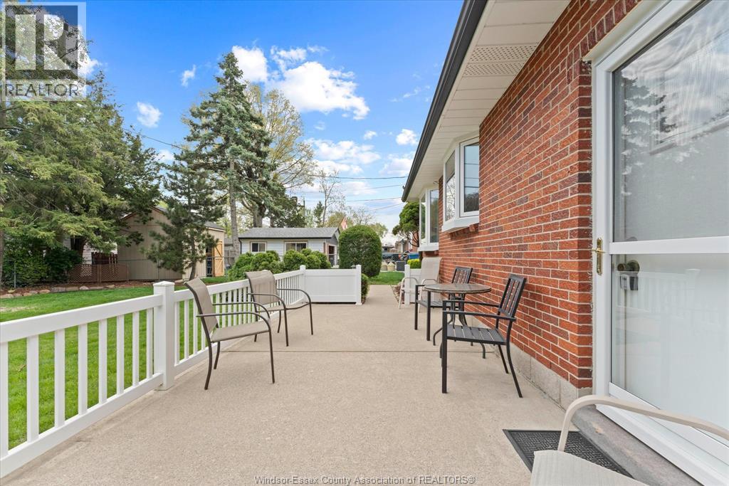 3570 Roxborough Boulevard, Windsor, Ontario  N9E 3A2 - Photo 30 - 26009272