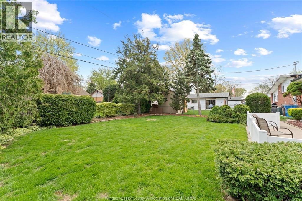 3570 Roxborough Boulevard, Windsor, Ontario  N9E 3A2 - Photo 34 - 26009272