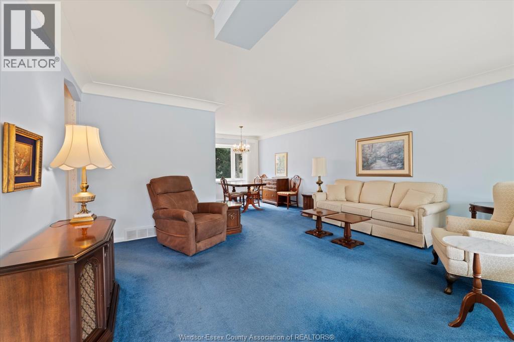3570 Roxborough Boulevard, Windsor, Ontario  N9E 3A2 - Photo 6 - 26009272