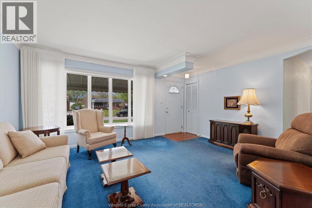 3570 Roxborough Boulevard, Windsor, Ontario  N9E 3A2 - Photo 8 - 26009272