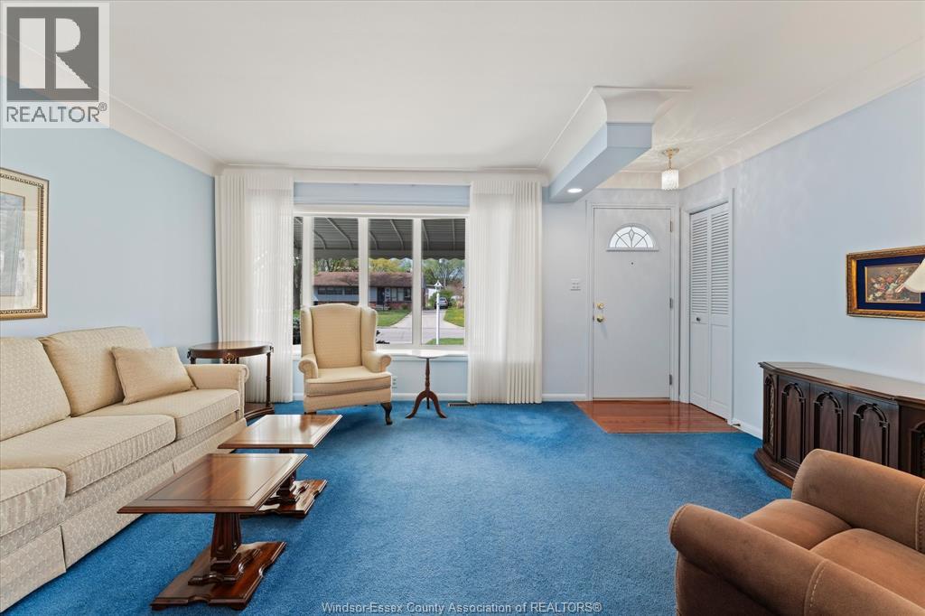 3570 Roxborough Boulevard, Windsor, Ontario  N9E 3A2 - Photo 9 - 26009272