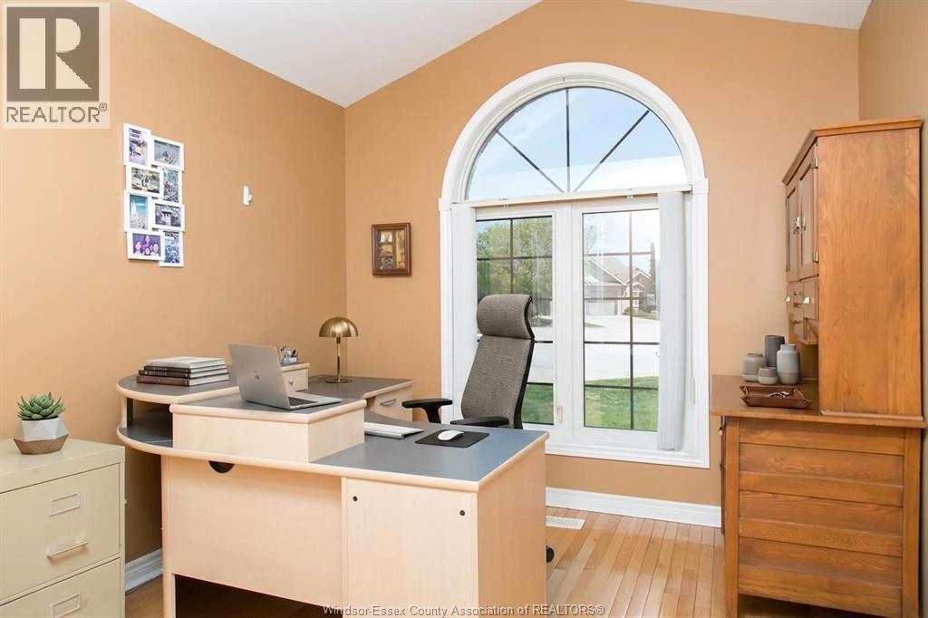 8 Sand Pebble Crescent, Kingsville, Ontario  N9Y 4B3 - Photo 8 - 26009206