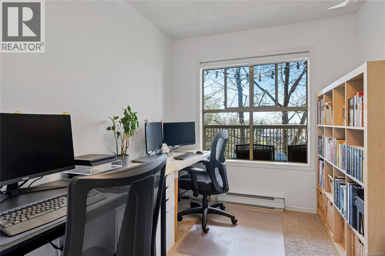 405 3363 Glasgow Ave, Saanich, British Columbia  V8X 1M5 - Photo 18 - 1033537