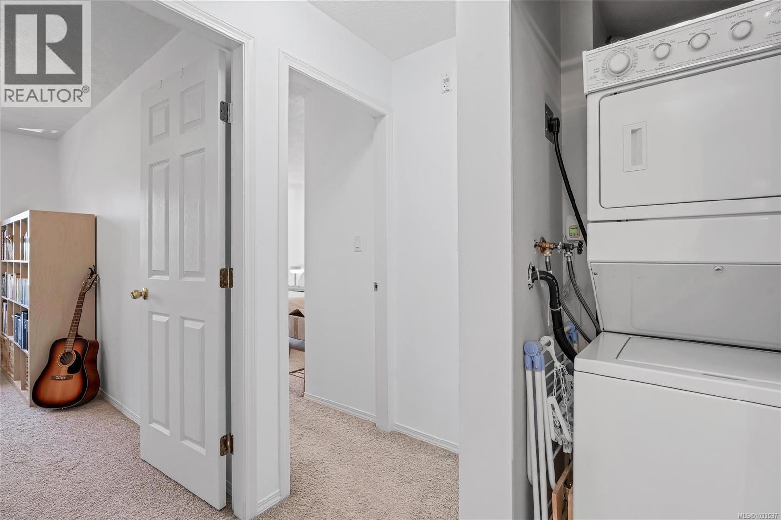 405 3363 Glasgow Ave, Saanich, British Columbia  V8X 1M5 - Photo 26 - 1033537