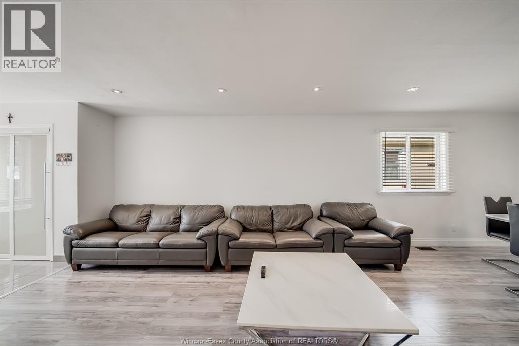 738 Bensette Street, Windsor, Ontario  N8X 2Z1 - Photo 9 - 26008961