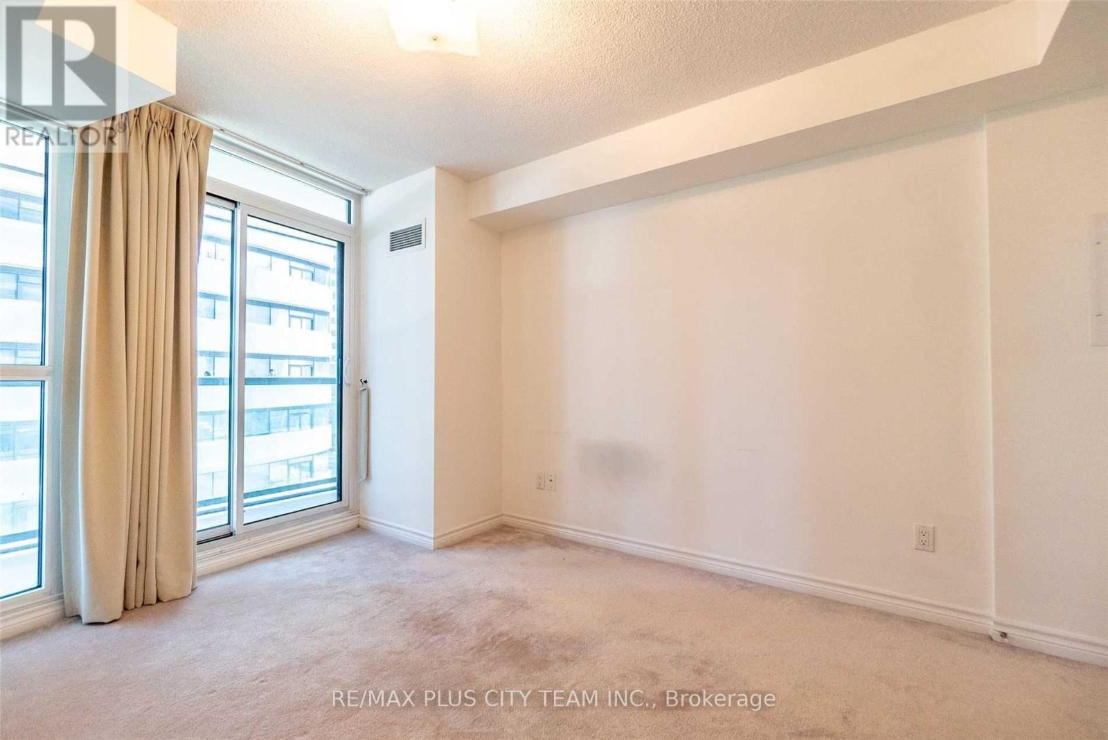 1008 - 19 Grand Trunk Crescent, Toronto, Ontario  M5J 3A3 - Photo 11 - C13003270