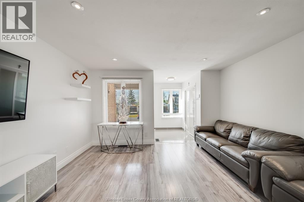 738 Bensette Street, Windsor, Ontario  N8X 2Z1 - Photo 11 - 26008961