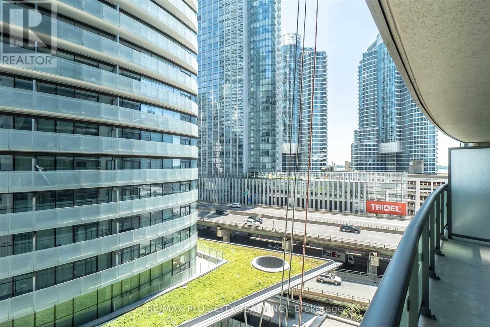 1008 - 19 Grand Trunk Crescent, Toronto, Ontario  M5J 3A3 - Photo 18 - C13003270