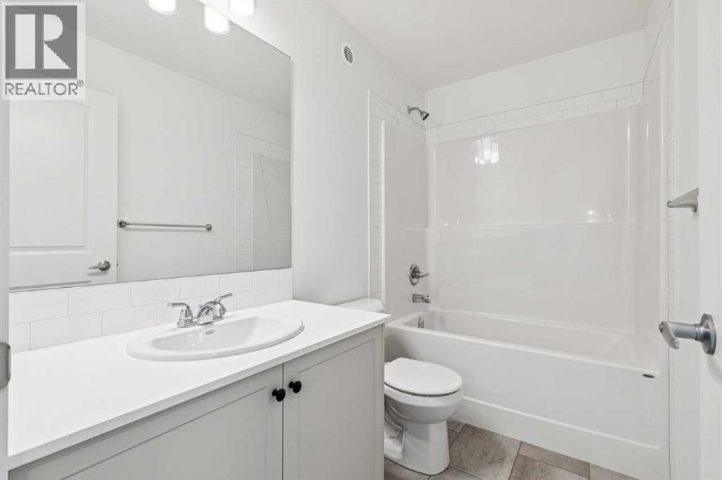 15 Emberside Park, Cochrane, Alberta  T4C 3H8 - Photo 21 - A2292948