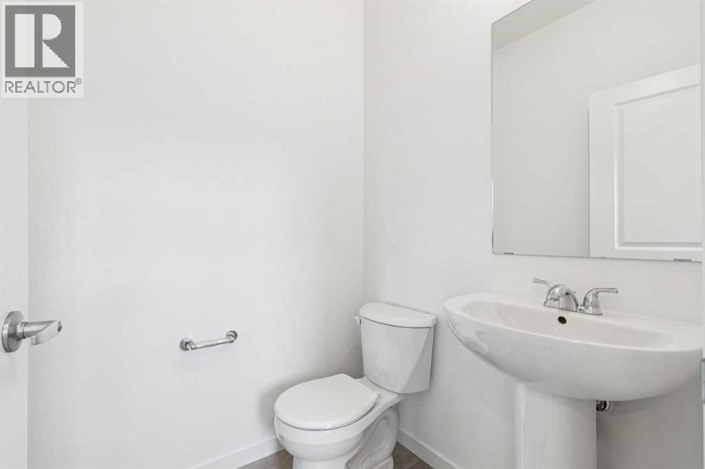 15 Emberside Park, Cochrane, Alberta  T4C 3H8 - Photo 12 - A2292948