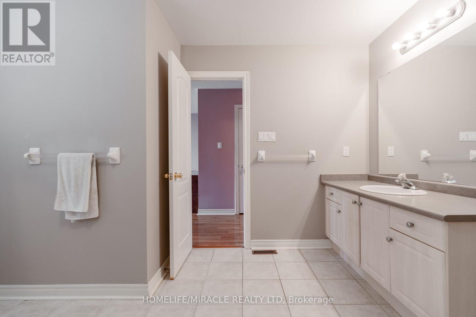 31 Water Garden Lane, Vaughan, Ontario  L4H 1N2 - Photo 38 - N13014646