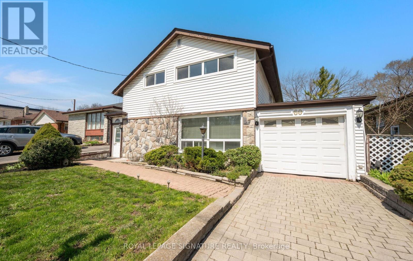 60 HINTON ROAD, toronto (rexdale-kipling), Ontario