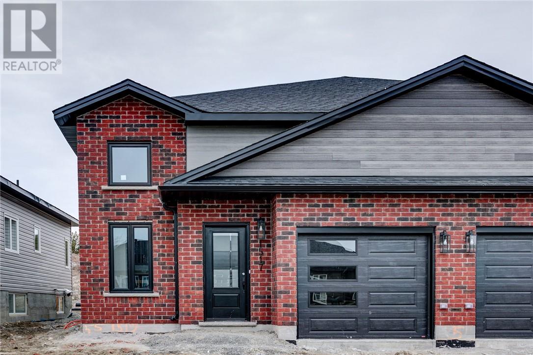 1517 Montrose, Sudbury, Ontario  P3A 0E1 - Photo 2 - 2127335