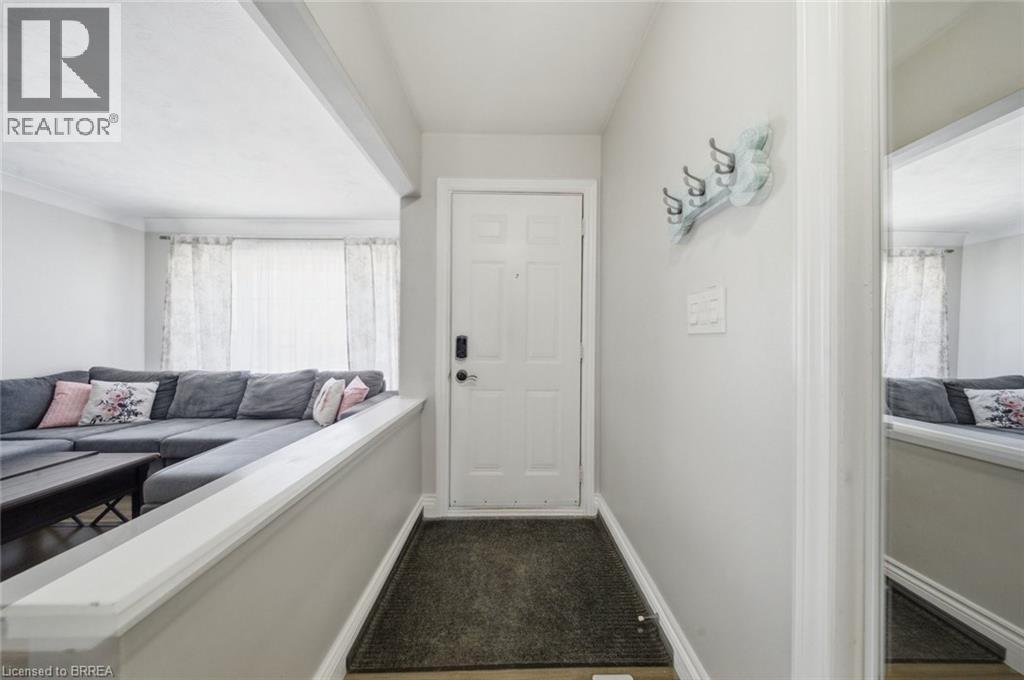 375 Wellington Street, Brantford, Ontario  N3S 4A8 - Photo 4 - 40820829